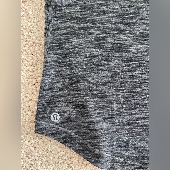 Women's Lululemon Rush Hour Tank - Size 4, Heathered Black - Picture 4 of 4